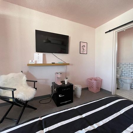 Rainbow Motel Грили Экстерьер фото