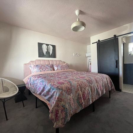 Rainbow Motel Грили Экстерьер фото