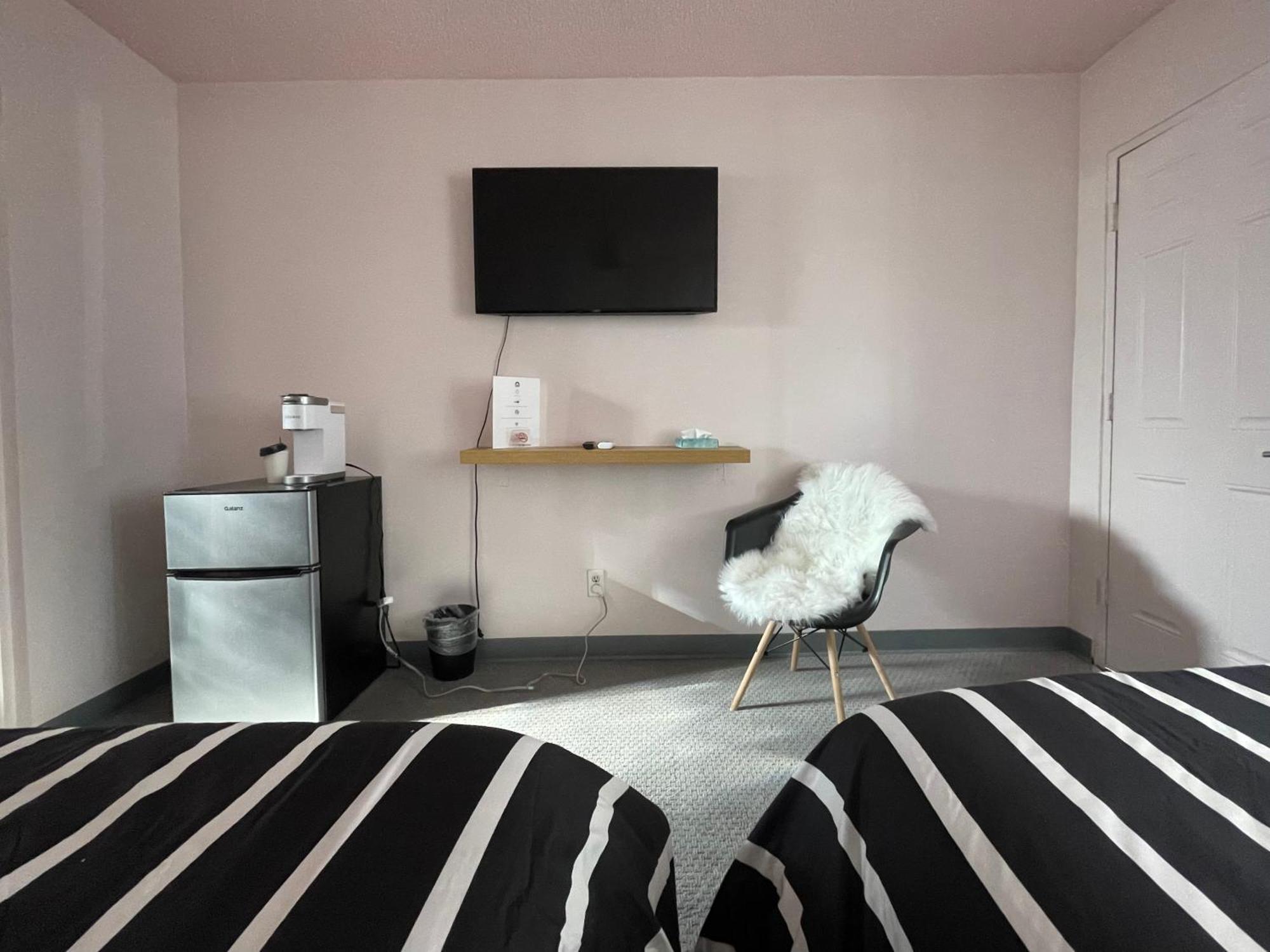 Rainbow Motel Грили Экстерьер фото
