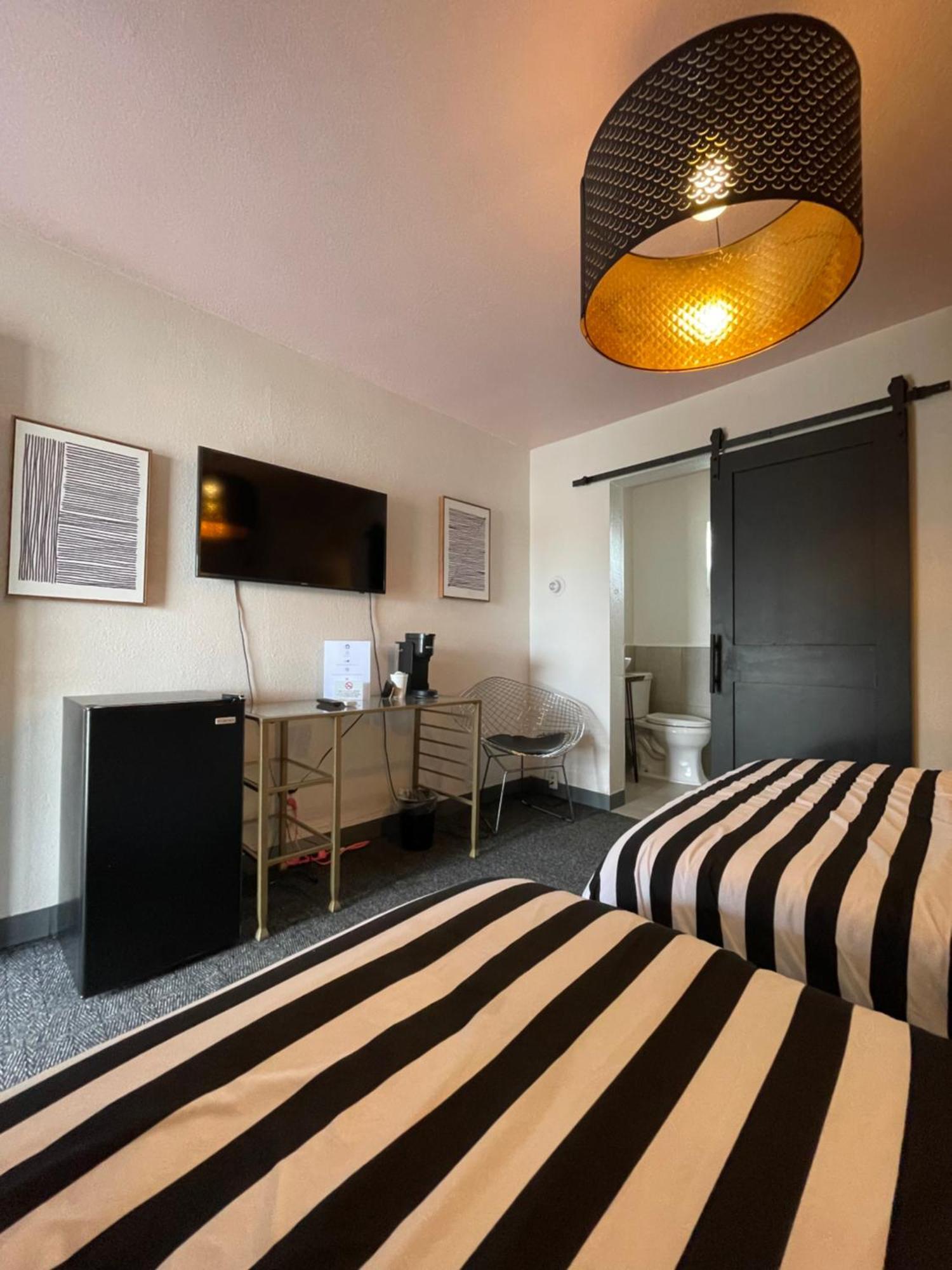 Rainbow Motel Грили Экстерьер фото