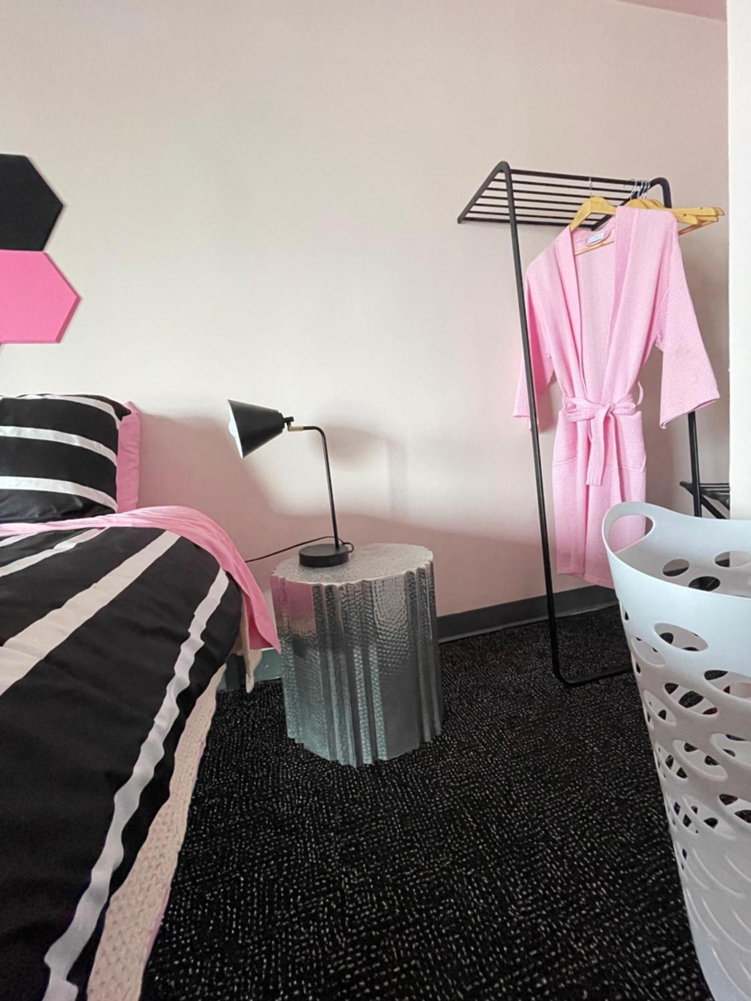 Rainbow Motel Грили Экстерьер фото