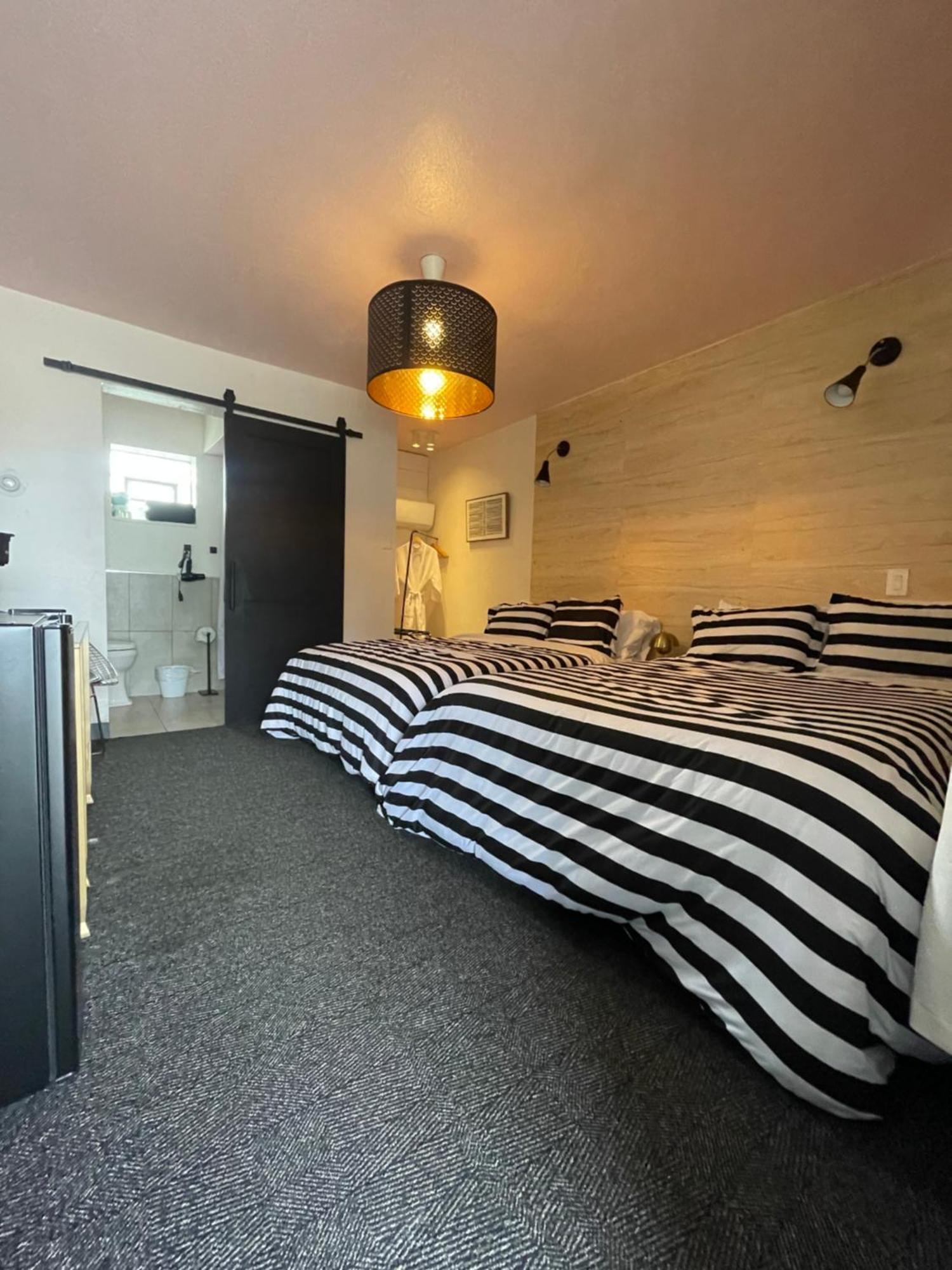 Rainbow Motel Грили Экстерьер фото