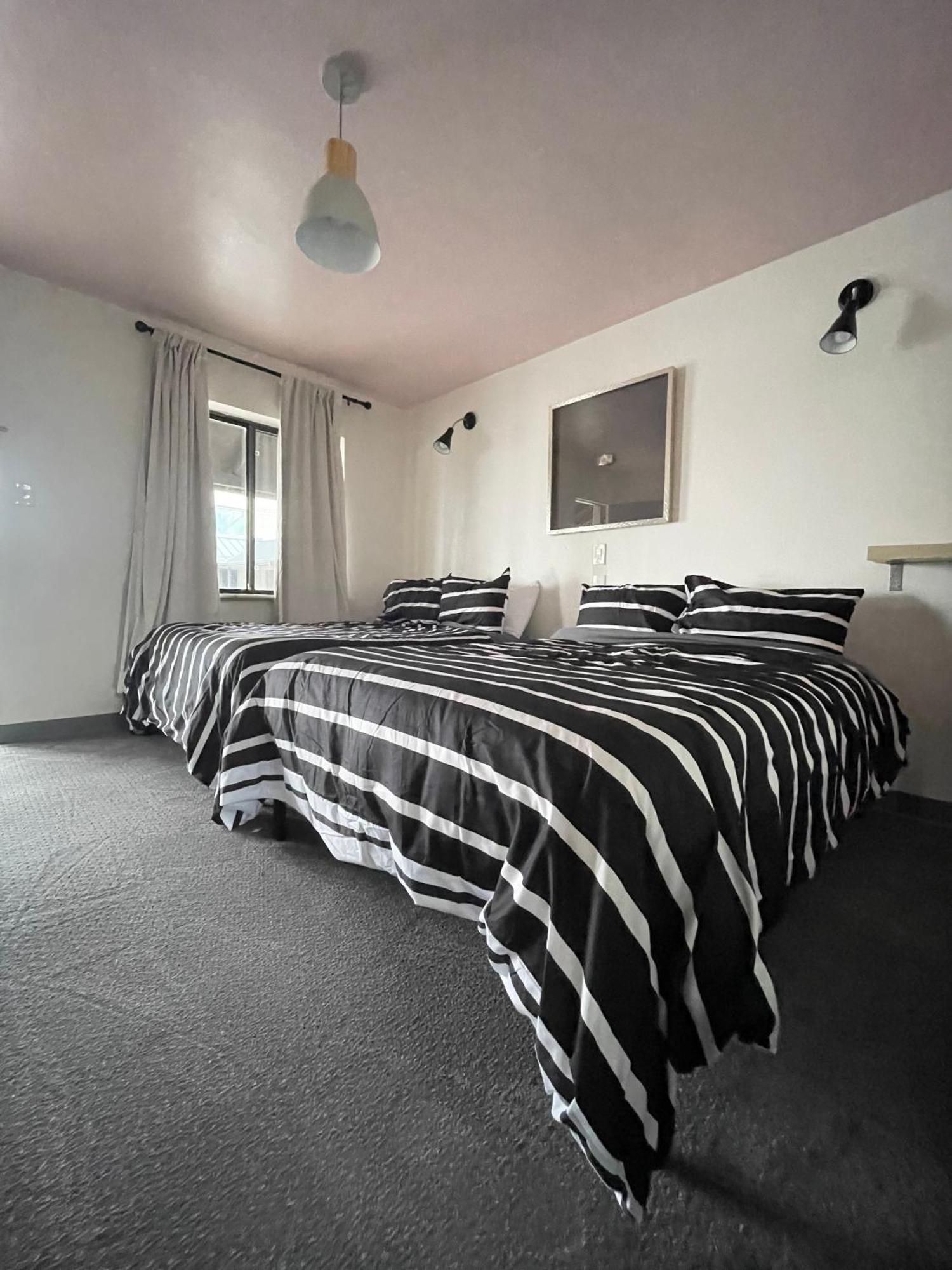 Rainbow Motel Грили Экстерьер фото