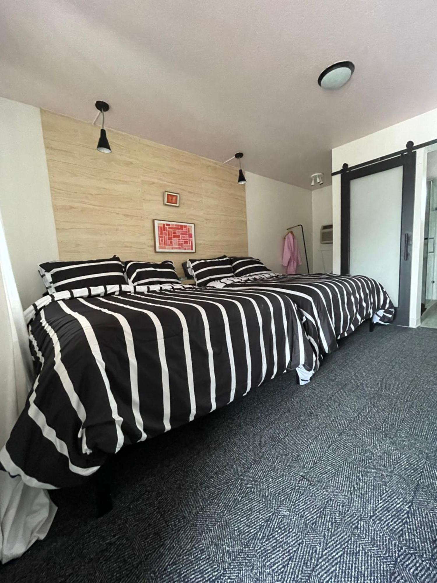Rainbow Motel Грили Экстерьер фото