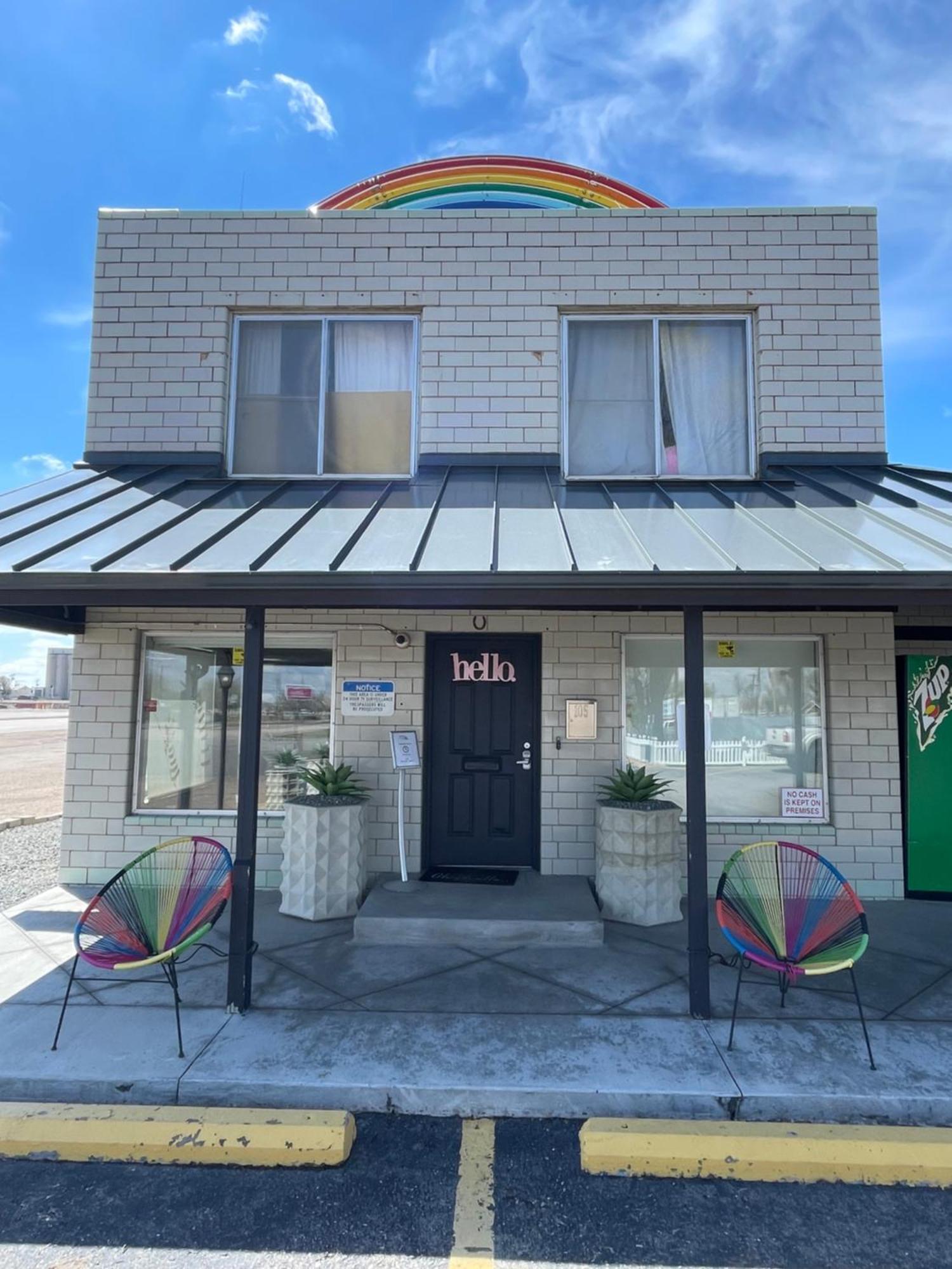Rainbow Motel Грили Экстерьер фото